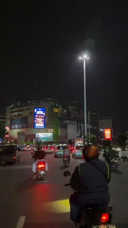 Jalan jalan malam