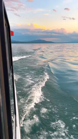 Magic Travel Vibes 🛥️