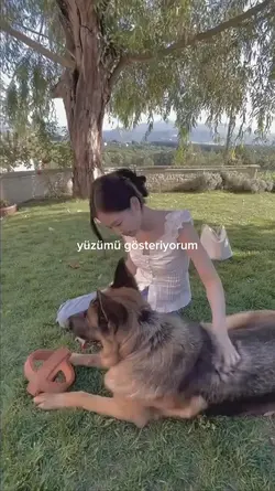  yüzünü gösteriyorum