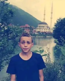 Yy