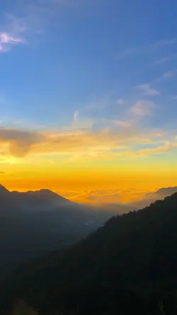 video sunset gunung