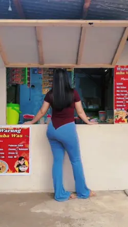 Pelanggan pertama 