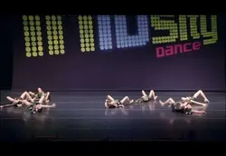 Dance moms in Green
