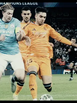 Haaland vs defender💀