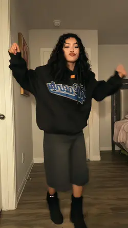 DANCE SLOWMOTION