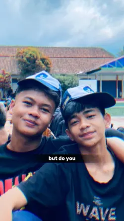 JJ 1 FOTO X LIRIK 