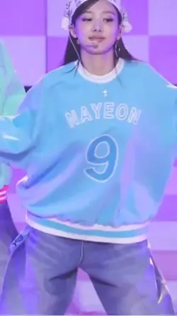 Nayeon fancam 💗💗