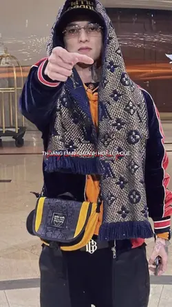 Mẫu 2Pic Cuốn 