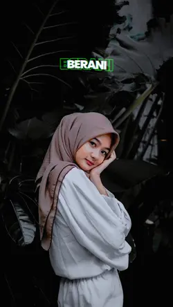 Lewat SMS