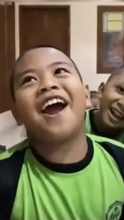 Bocah trompet viral