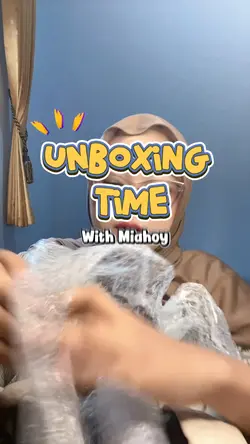 Opening unboxing