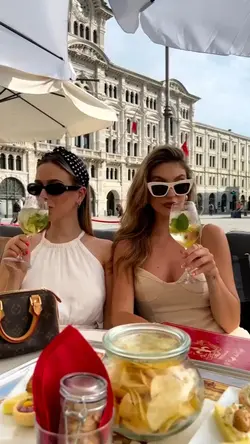 vlog with friend's