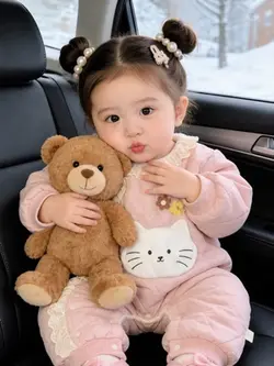 Bayi lucu