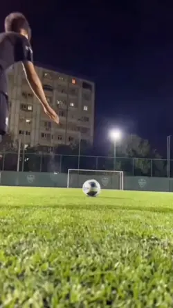 tren bola kamera