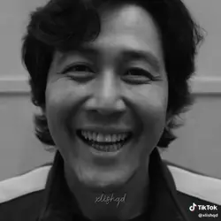 I miss his smile 