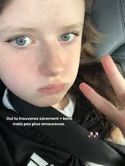 🧏🏻‍♀️🧏🏻‍♀️.
