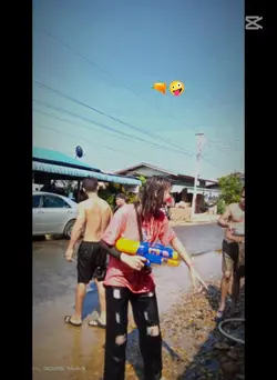 အကျနေ့လေး
