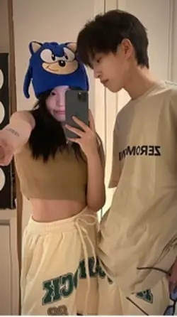 Mẫu 1 ảnh màu nhạt