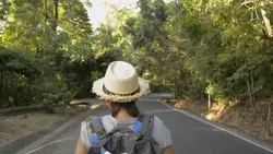 ជាអ្នកណា
