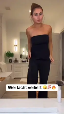 nicht lachen 4