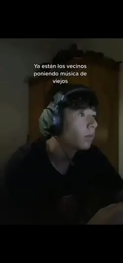 <3