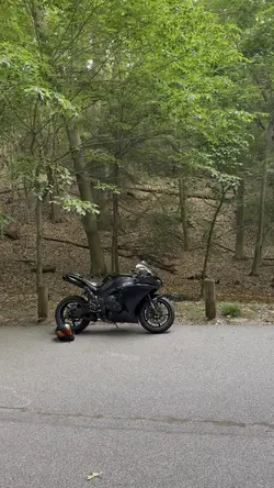 Yamaha r1