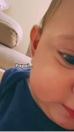 Bebê digitando