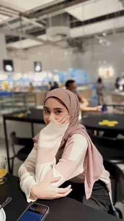 trend lagu timur