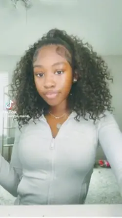 Pretty girl 😍😍