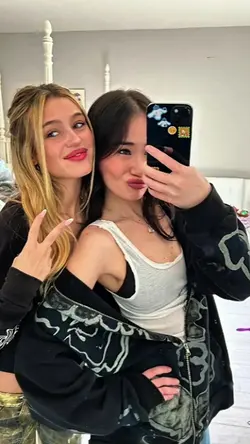 friend moments 