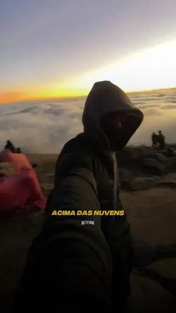 Acima das nuvens 