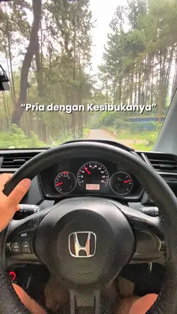 Pria dg kesibukanya