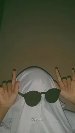 Mano Gadis Kelate?