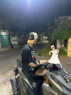 Motorcycle 