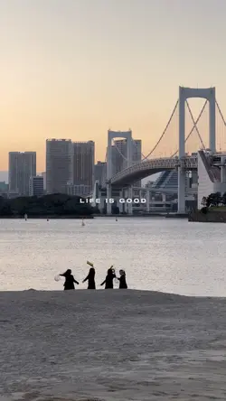 LIFE IS GOOD