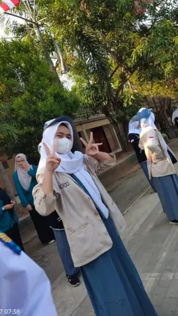 3 TAHUN DI SMA 