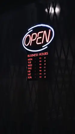 INTRO LOGO