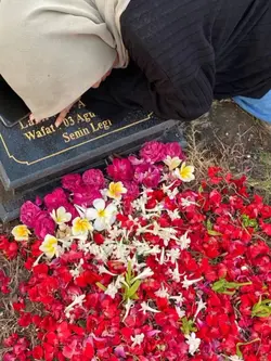 ayah meninggal