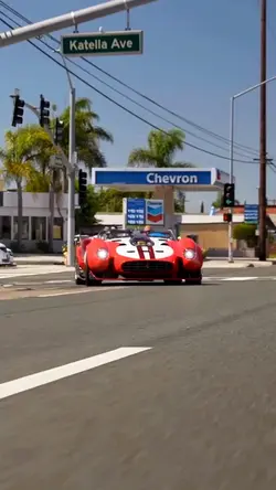 Racing car 