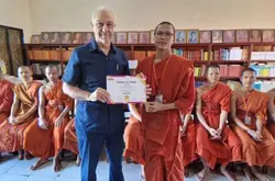 កុំភ្លេច​ជឿ​លើ​ខ្លួន​ឯង​💪💐🇫🇷🇰🇭