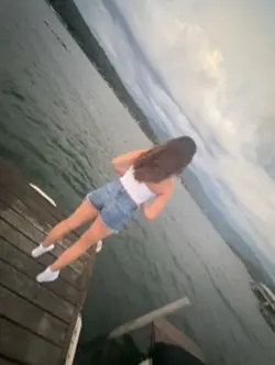 stay with me now💗
