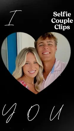 Selfie couple clips