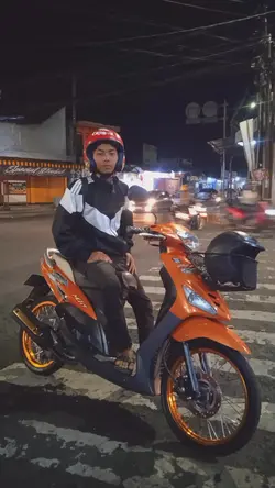 Lirik lagu thailand