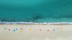 drone ombak pantai