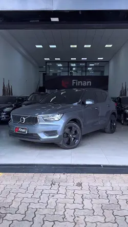 Volvo XC40 T4