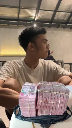 prank uang dimeja