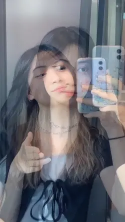 bayangan 2 poto