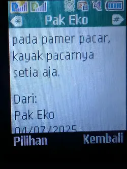 pada pamer pacar