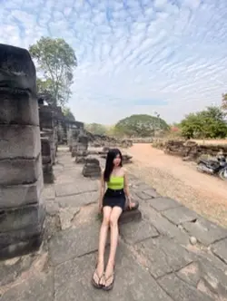 ស្លាញ់គេម្នាក់ឯង សែនពិបាក…😀