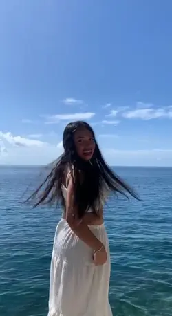 beach slowmo video